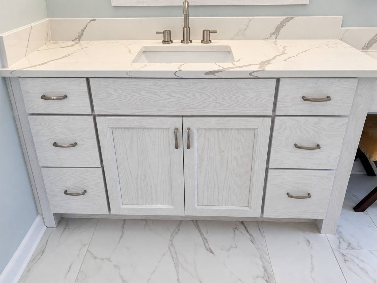 04-main-vanity-cabinetry