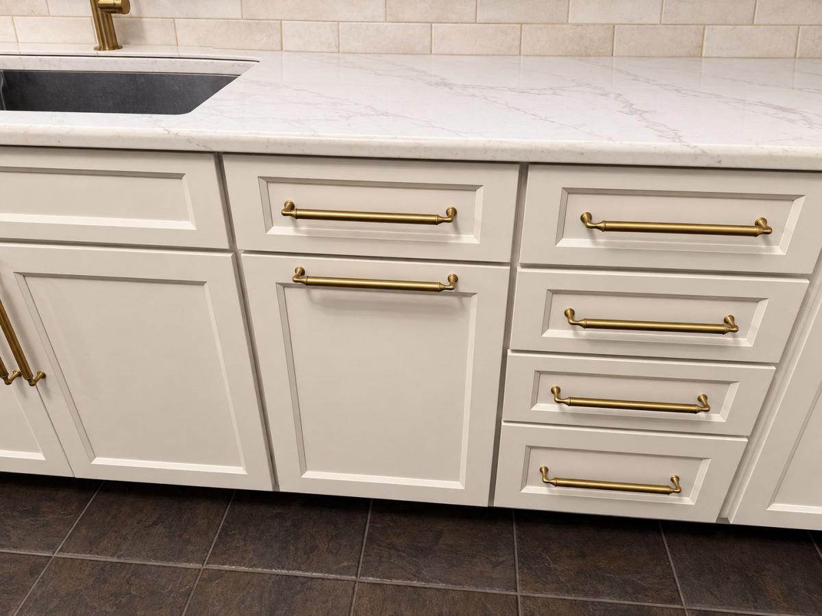 06-cabinetry-and-brass-detail