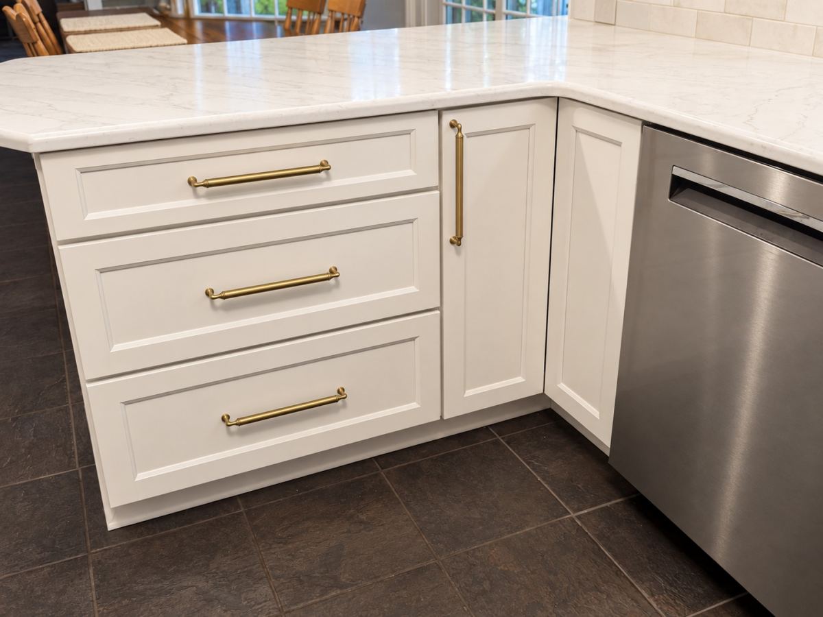 07-drawer-bank-and-dishwasher